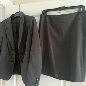 The Limited 2 piece suit
